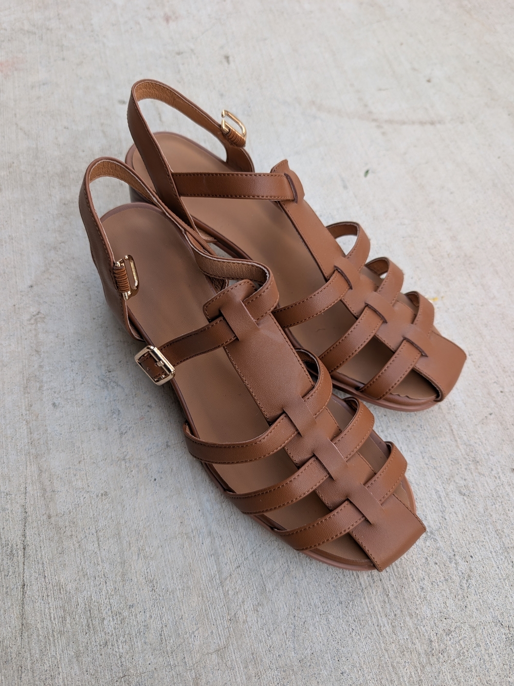Slingback strappy brown leather sandals with heels